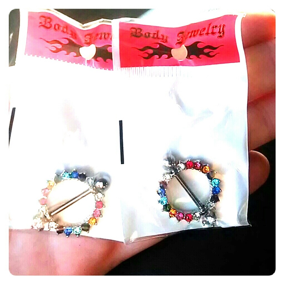 *NEW*Nipple rings